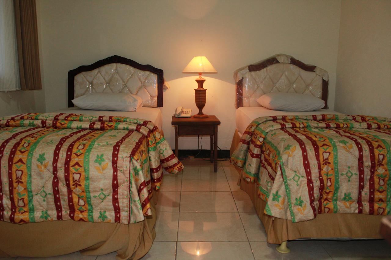 Sinar Bintang Hotel Cepu Εξωτερικό φωτογραφία